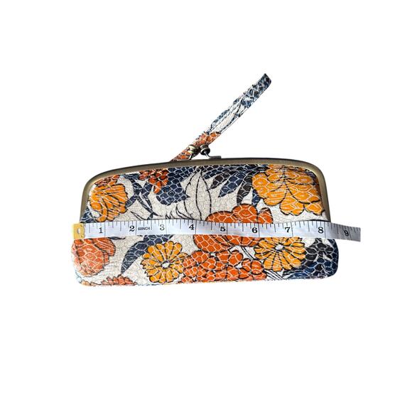 Hobo Cora Orange Blossom Large Frame Wallet - Picture 9 of 10